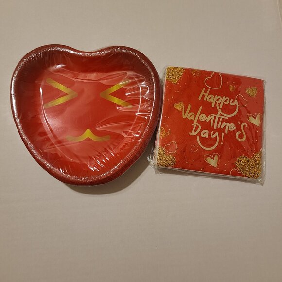 Valentines Plate/Napkin Combo - Picture 1 of 3